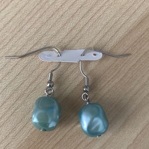 Beachy Blue Earrings 🐚